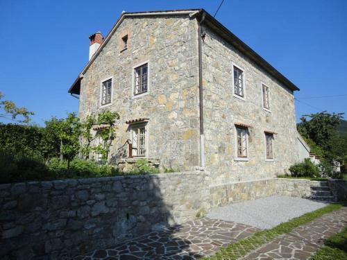 A Lovely House In Vipava Valley