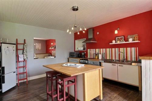 Holiday Home Le Gite De Kerneuil