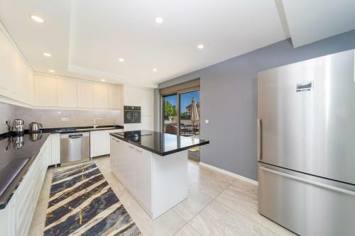 Luxury Villa With Private Pool Close To Lara Beach