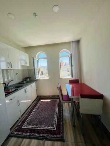 Palvan Apartment Hotel