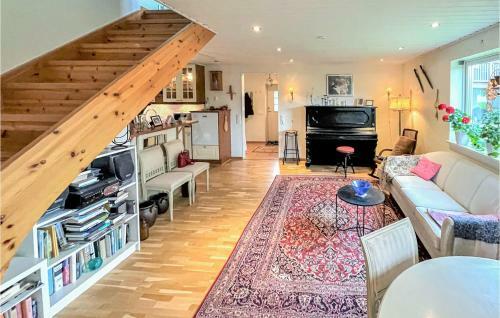 Nice Home In B�stad With Wifi And 2 Bedrooms