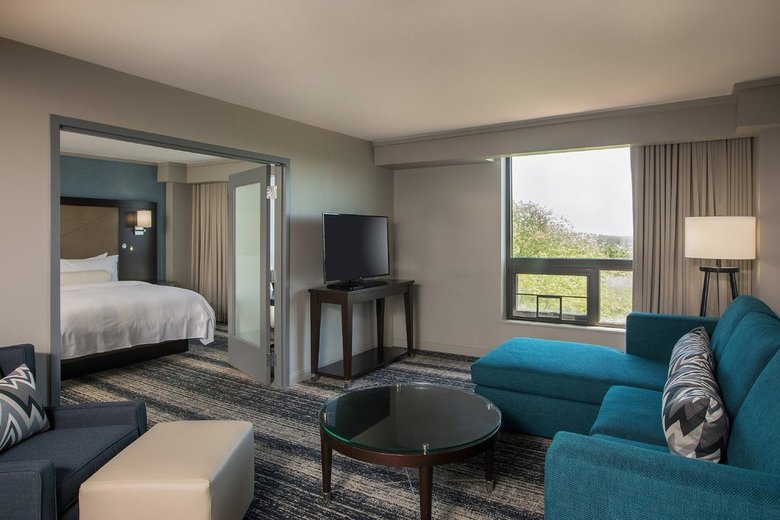 Boston Marriott Burlington Hotel