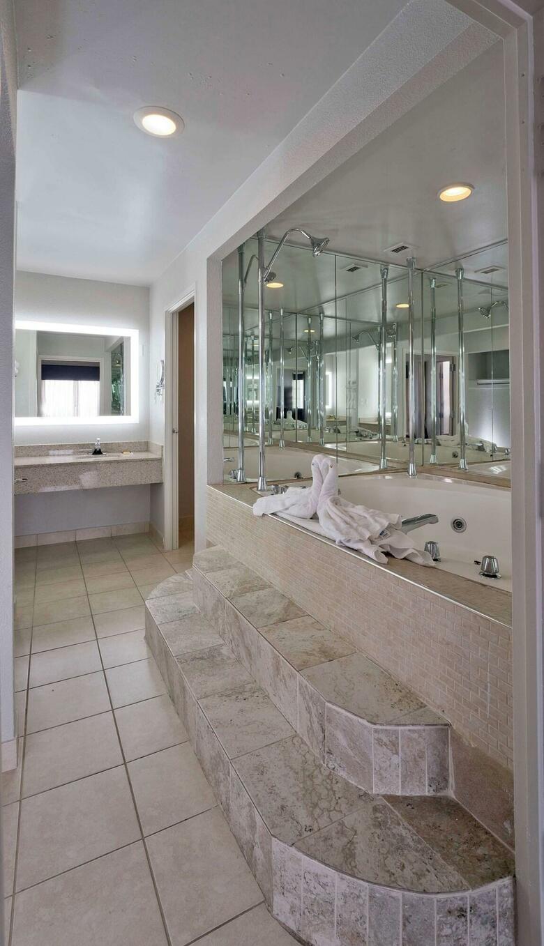 Best Western Hotel & Conference Center