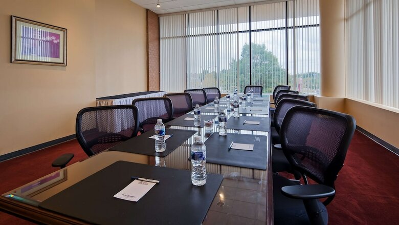 Best Western Hotel & Conference Center