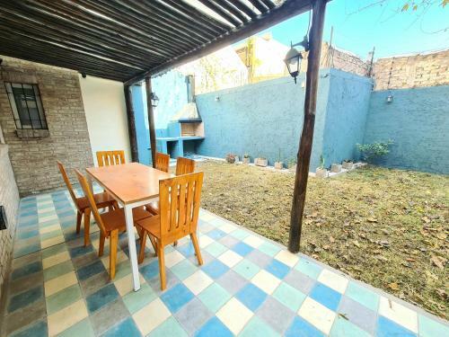 Modern House With Garden Close To Ar�stides