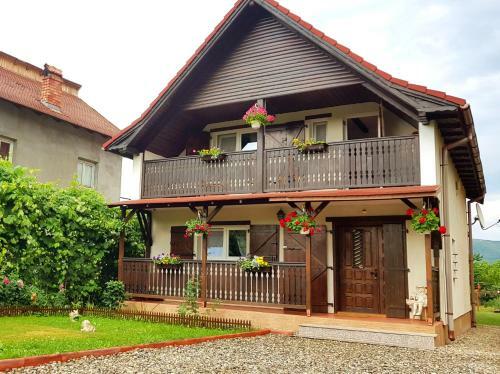 Hostal Casa Ursului