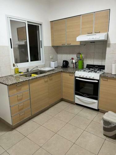 Apartamento Hermoso Departamento Con Parrillero. Zona Centro