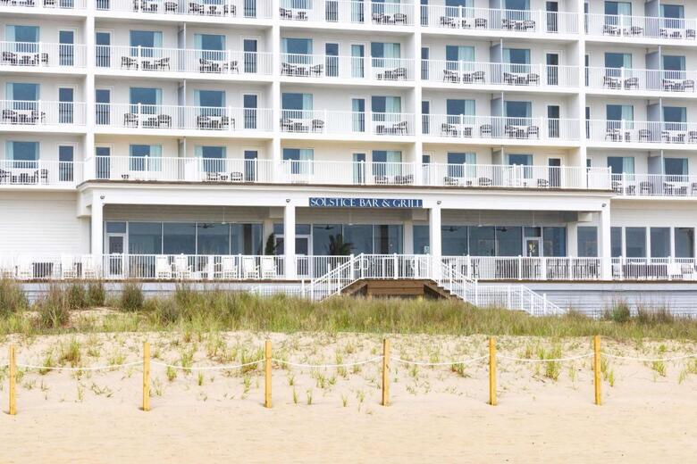 Dunes Manor Hotel