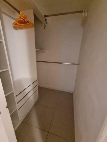 Apartamento de 2 Dormitorios Con Parrillero En Punta Del Este