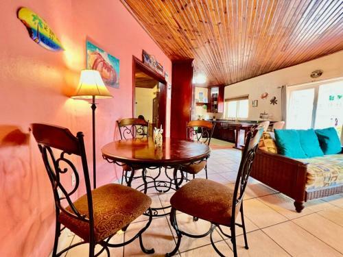 Apartamento Hermit Crab Villa 3b @sunset Villas, West End.