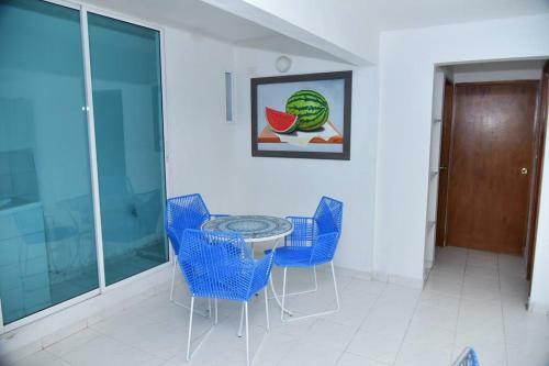 Modern 2br Apartment Walking Distance From Airport