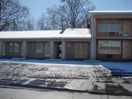 Motel Executive Inn Of Seneca