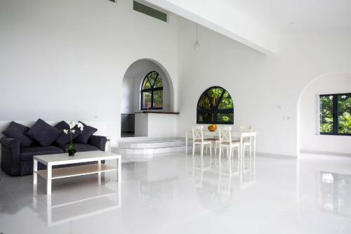 Paradise Heights Luxury Apartments & Villa