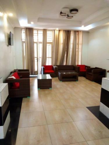 Hostal Grace Hotel By Green Safaris