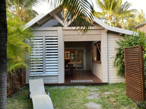 Bungalow "ipom�a" � 2 Pas de La Plage Et Lagon