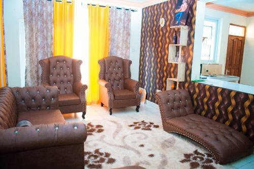 Lovely Serviced 3 Bedroom Apartment