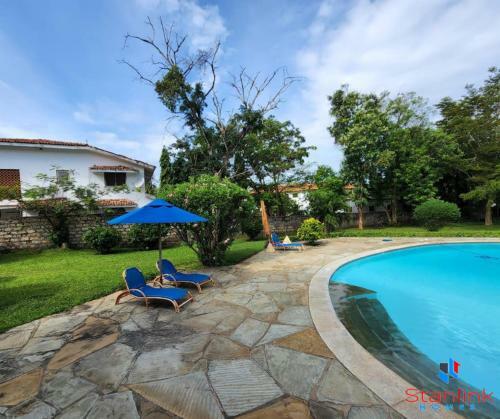 A Breath-taking 5-bedroom Holiday Home!