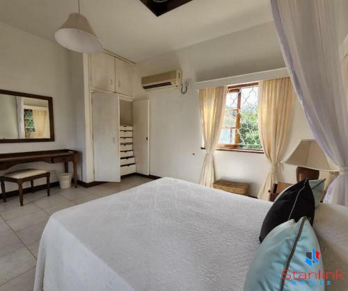 A Breath-taking 5-bedroom Holiday Home!
