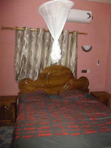 Hostal Chambre Priv�e Meubl�e Climatis�e