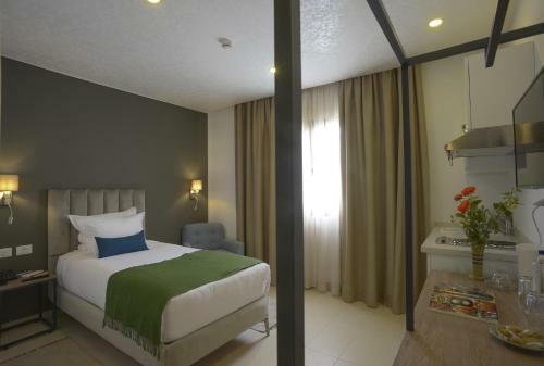 Apartamento Maia Hotel Suites