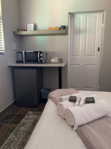 Bed & Breakfast Studio Rooms On Santorini