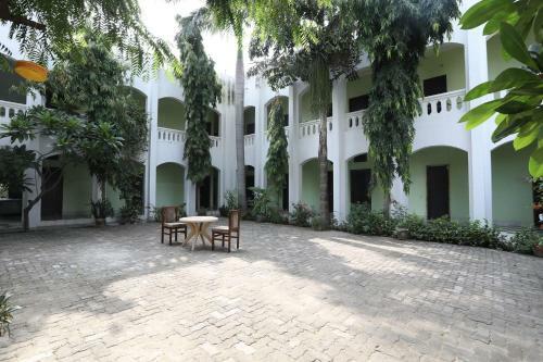 Hotel Clarks Inn Express Bharatpur
