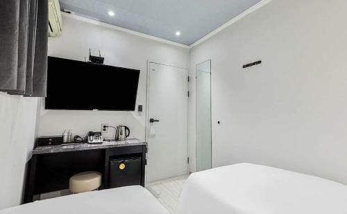 Motel Hotel Wo Yongsan Station