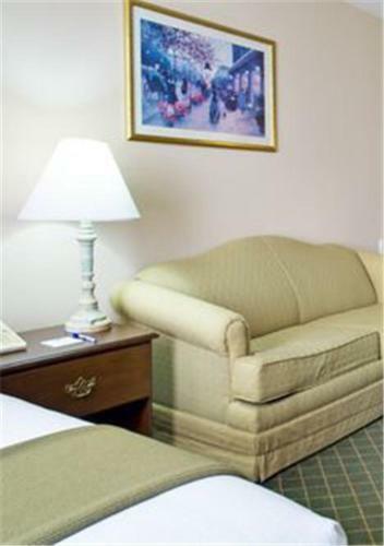 Holiday Inn Express Hotel & Suites Livingston