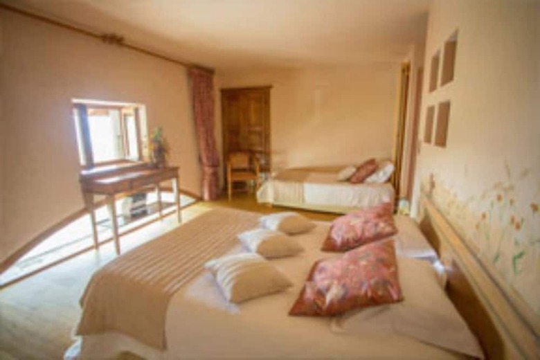 Hotel Le Bonheur Dans Le Pr�