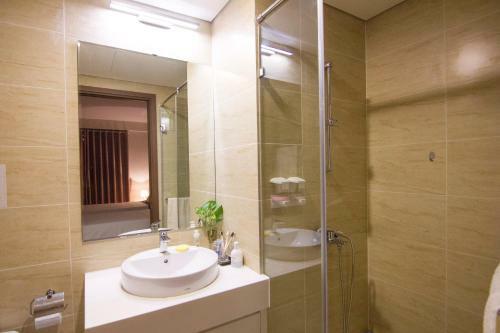 Apartamento Up Home - Homestay H? Long Sapphire