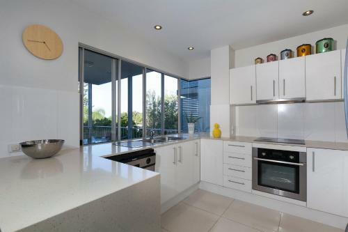 Seabreeze Villas First Avenue 3 39