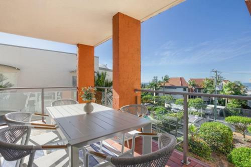 Apartamento Homely 2 Br Apt At Coolum Beach W Pool