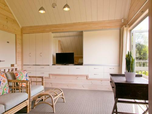 Riverstone House - Turangi Holiday Home