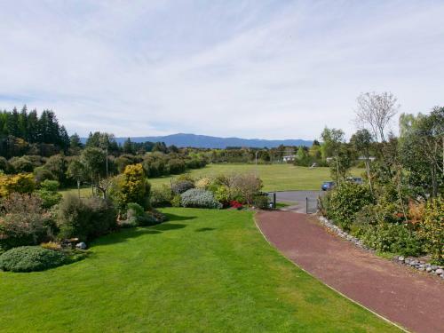 Riverstone House - Turangi Holiday Home