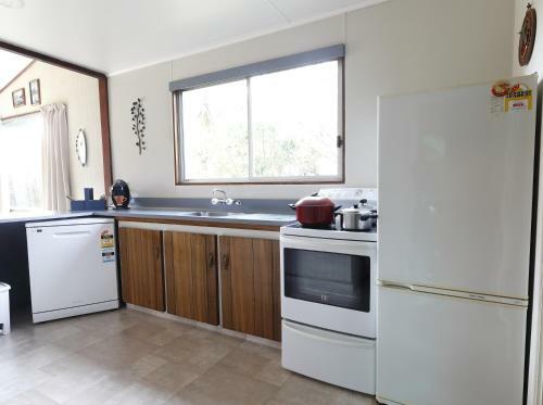 Boat Harbour House - Te Anau Holiday Home
