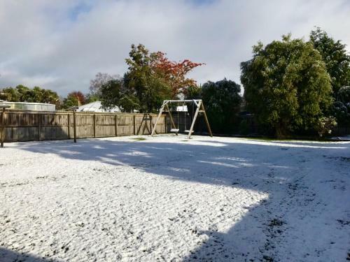Snowed Inn - Ohakune Miro Holiday Home