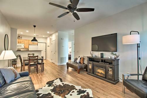 Apartamento Rustic-chic Overgaard Condo With Fishing Pond!