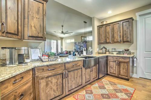 Williams Home With Patio, Gas Grill And Fire Pit!