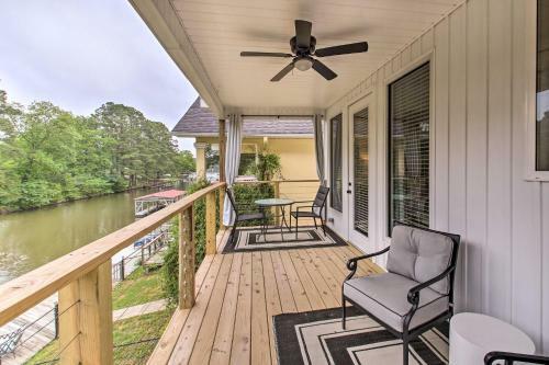 Waterfront Lake Hamilton Home With Boat Dock!