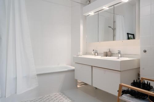 Apartamento Shs Homes, 3 Bedroom, Kitchen, Wifi, Workspace, Coffee, Central