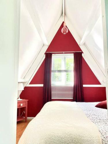 Lichtrijk A- Frame Huisje - Zon-bos-tuin-natuur