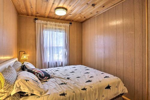 Cozy Big Bear Cabin With Decks Walk To Lake!