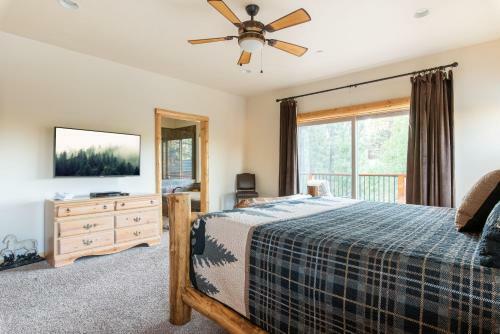 49 - Fawn Trail Lodge Home