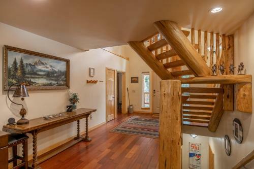 45 - Half Stone Lodge Home
