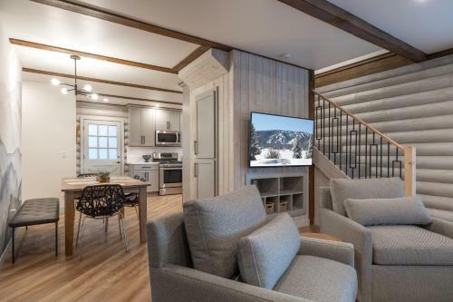 21 - Black Forest Lodge Home
