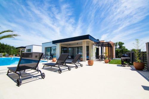 Luxury Villas Giardino Lozenetz