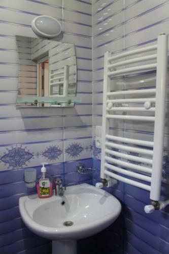 Hostal Lilia Guesthouse
