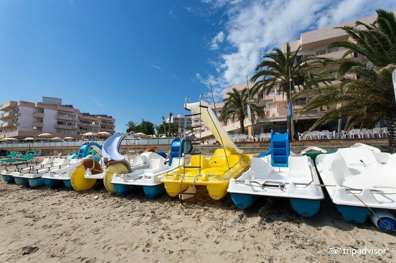 Apartamentos Playa Bella