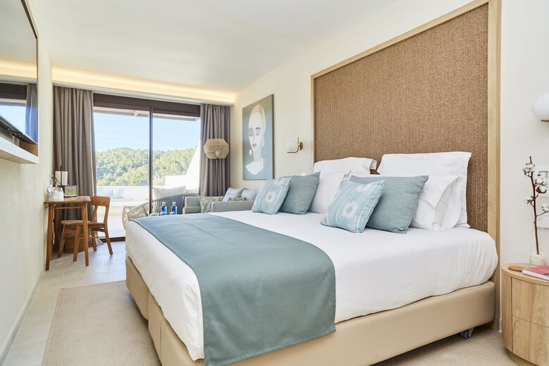 Cala San Miguel Hotel Ibiza, Curio Collection By Hilton, Adults Only