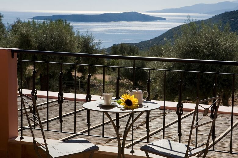 Villas Armeno